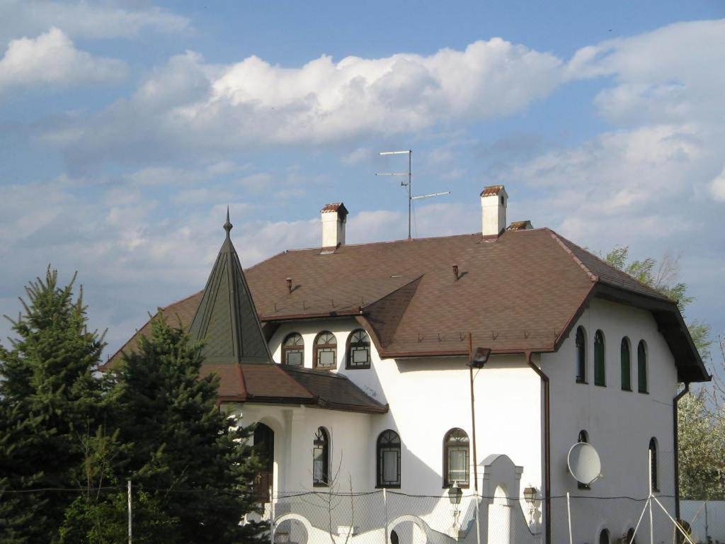 B&B Villa Pipacs Feketić Eksteriør billede